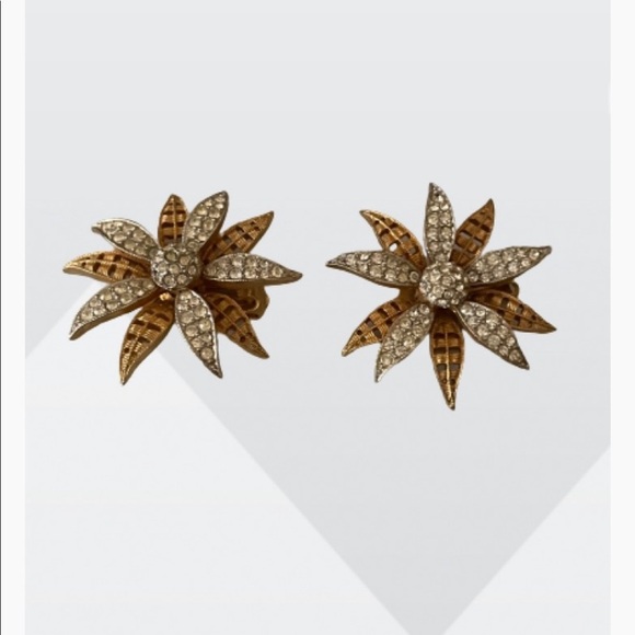 Vintage clip back earrings gold tone and clear rhinestones m - Picture 1 of 4